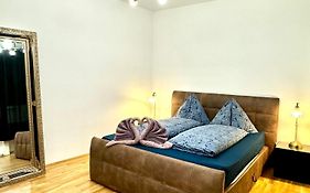 City Center Apartment